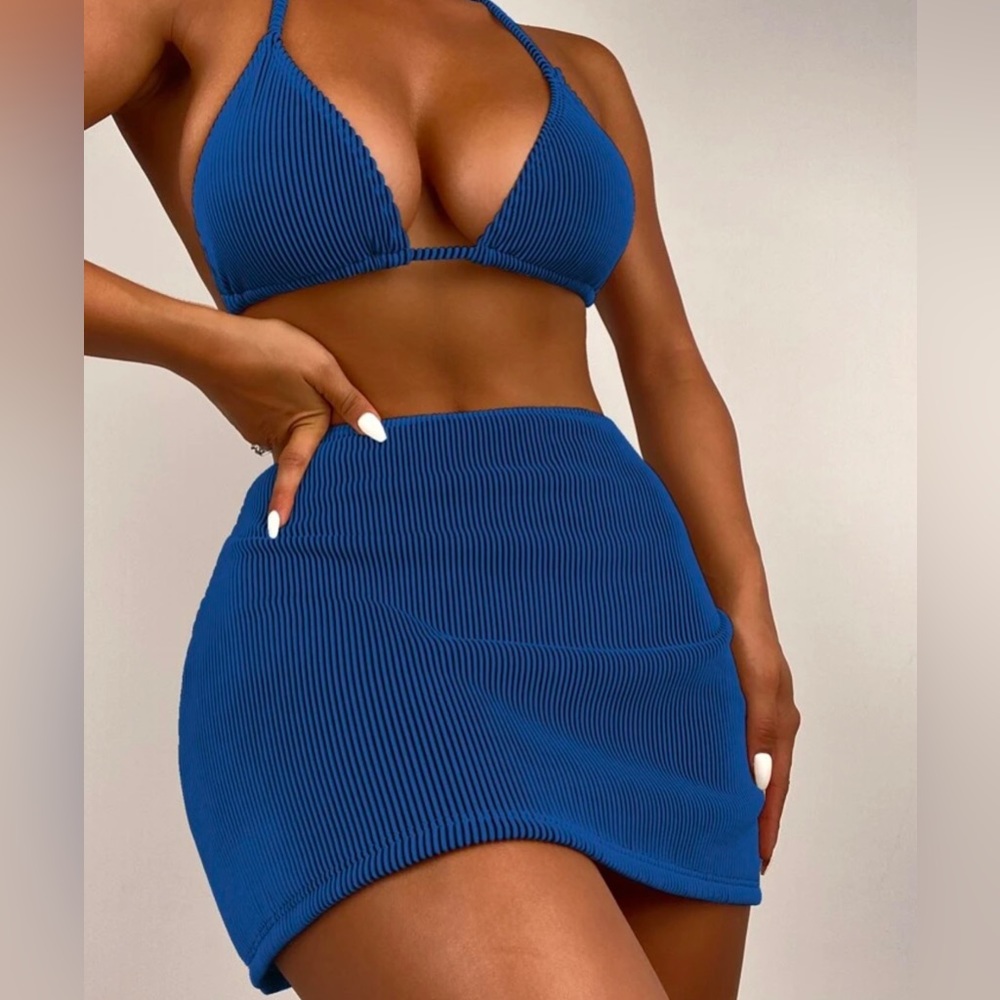 Cute blue bikini - never been worn!!